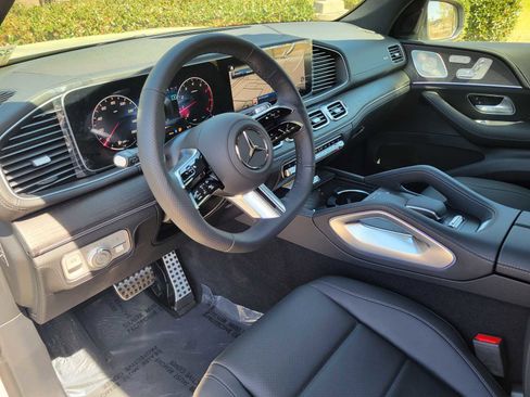New 2025 Mercedes-Benz GLS 450 4MATIC image 15