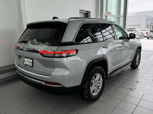 Used 2023 Jeep Grand Cherokee Laredo image 37