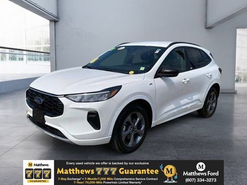 Used 2023 Ford Escape ST-Line AWD/4WD image 1