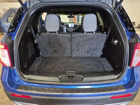 Used 2020 Ford Explorer Limited RWD image 18