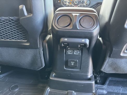 Used 2024 Jeep Wrangler Unlimited Rubicon image 52