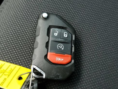 Used 2023 Jeep Wrangler Unlimited w/ Cold Weather Group AWD/4WD image 30