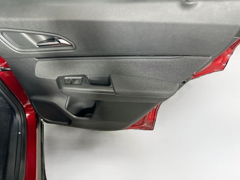 Used 2024 Honda Prologue EX image 28