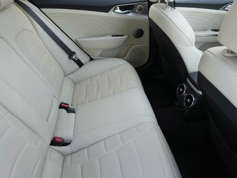 Used 2023 Kia Stinger GT2 image 35