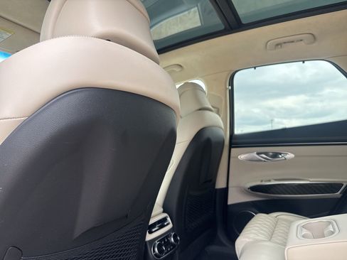 Used 2022 Genesis GV70 3.5T Sport w/ Sport Prestige Package image 33