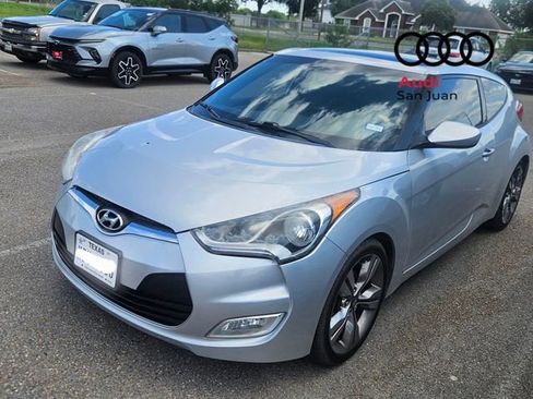 Used 2016 Hyundai Veloster w/ Option Group 02 FWD image 3