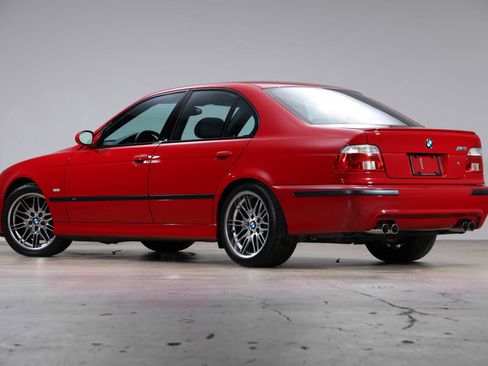 Used 2003 BMW M5 image 7
