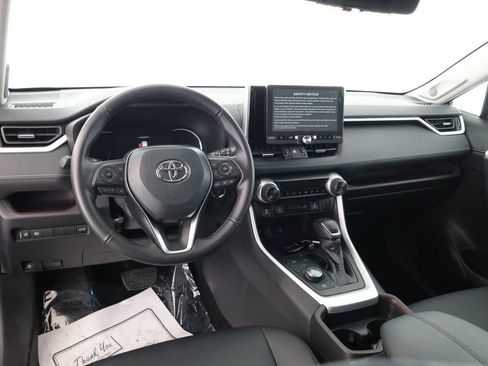 Used 2021 Toyota RAV4 Limited image 13