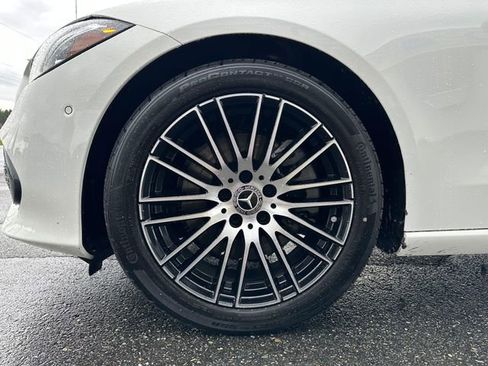 Used 2025 Mercedes-Benz C 300 4MATIC Sedan image 25
