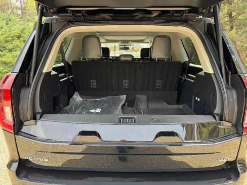 Used 2025 Ford Expedition Max Active AWD/4WD image 7