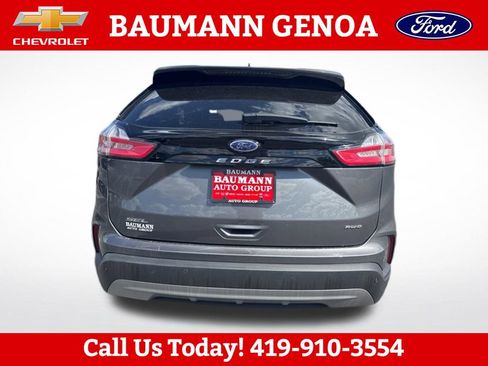 Used 2023 Ford Edge SEL w/ Convenience Package AWD/4WD image 4