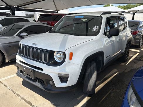 Used 2022 Jeep Renegade Latitude AWD/4WD image 1