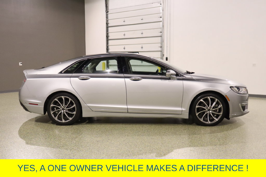 Used 2020 Lincoln MKZ Reserve FWD image 11