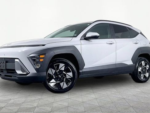 Used 2025 Hyundai Kona SEL AWD/4WD image 1