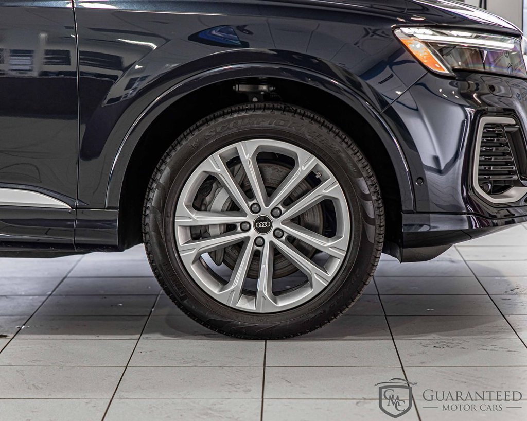 Used 2025 Audi Q7 2.0T Premium Plus w/ Premium Plus Package AWD/4WD image 11