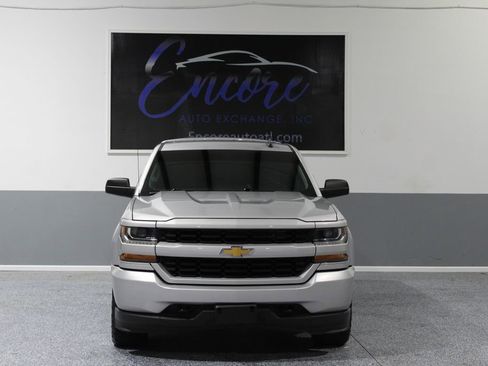 Used 2018 Chevrolet Silverado 1500 Custom w/ Texas Edition RWD image 8