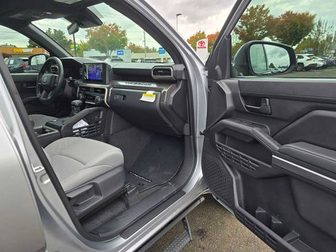 Certified 2025 Toyota Tacoma SR5 image 10