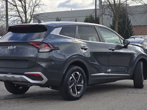 Used 2023 Kia Sportage LX image 16