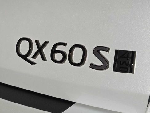 Certified 2026 INFINITI QX60 Sport w/ Dark Cargo Package AWD/4WD image 5