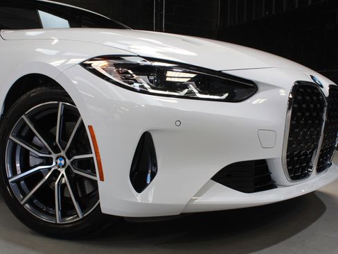 Used 2023 BMW 430i Convertible w/ Premium Package RWD image 8