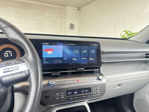 Used 2025 Hyundai Kona SEL image 21