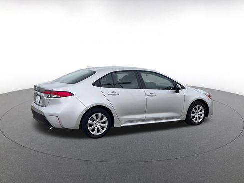 Used 2025 Toyota Corolla LE FWD image 15