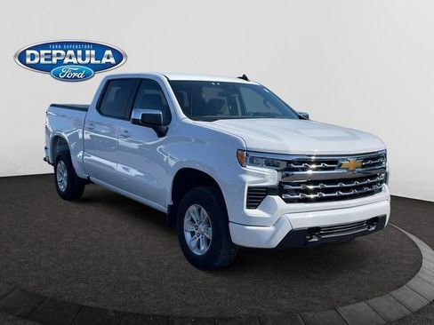 Used 2025 Chevrolet Silverado 1500 LT w/ Convenience Package II AWD/4WD image 9
