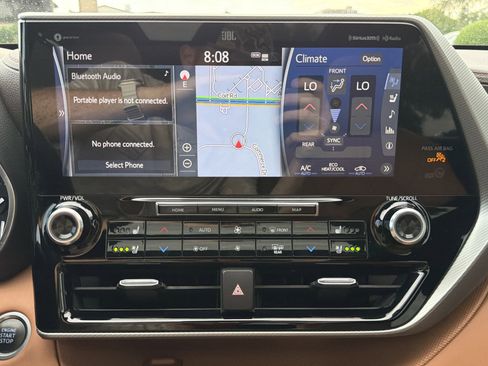 Used 2020 Toyota Highlander Platinum FWD image 77