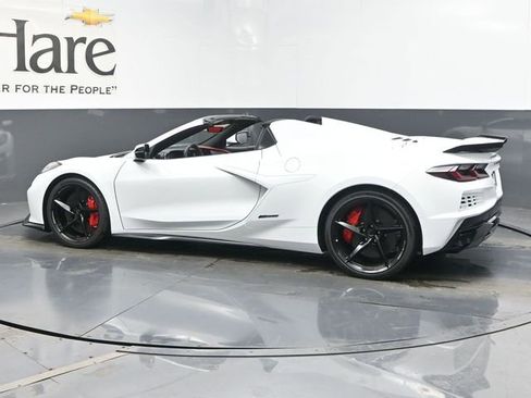 New 2026 Chevrolet Corvette E-Ray w/ Stealth Interior Trim Package image 31