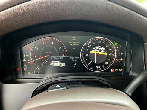 Used 2015 Cadillac Escalade Luxury RWD image 13