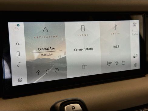 Used 2022 Land Rover Defender 110 SE AWD/4WD image 9