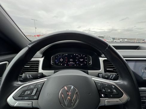 Used 2020 Volkswagen Atlas Cross Sport SEL image 11