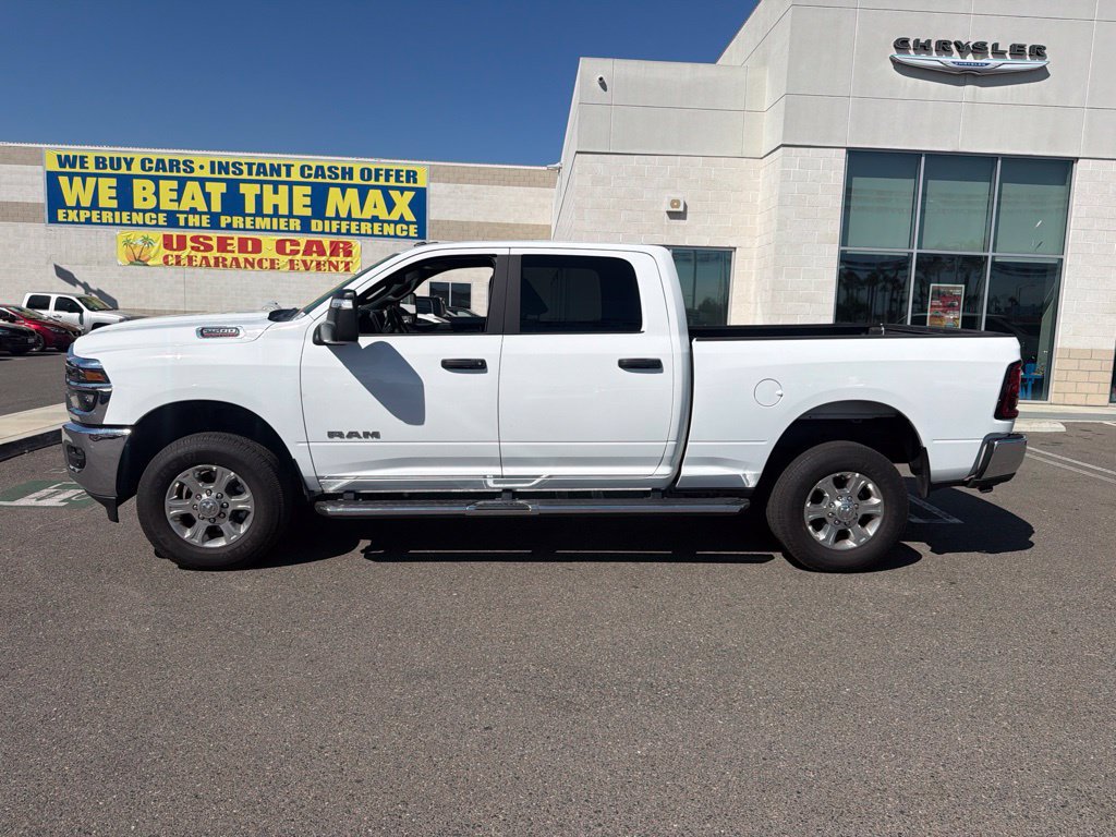 Used 2026 RAM 2500 Big Horn AWD/4WD image 2