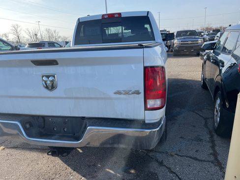 Used 2017 RAM 1500 Classic SLT image 14