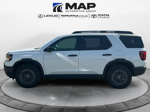 Used 2026 Honda Passport TrailSport image 2
