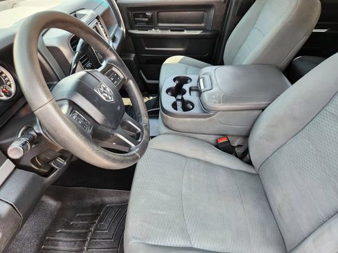 Used 2014 RAM 1500 Express w/ Black Ram 1500 Express Group AWD/4WD image 15