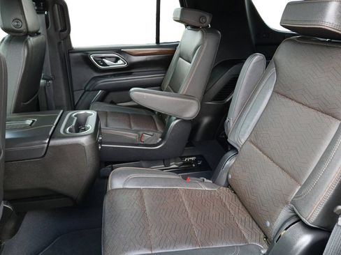 Used 2023 Chevrolet Tahoe High Country AWD/4WD image 16