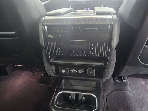 Used 2024 Jeep Wagoneer Series II AWD/4WD image 20