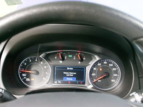 Used 2024 GMC Terrain SLE w/ Driver Convenience Package FWD image 17