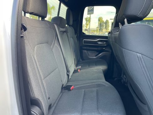 Used 2019 RAM 1500 Big Horn AWD/4WD image 10