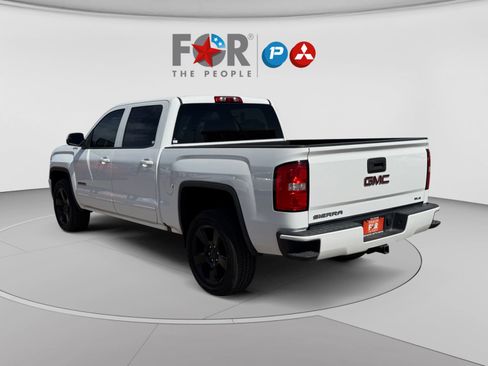 Used 2018 GMC Sierra 1500 SLE w/ SLE Value Package AWD/4WD image 3