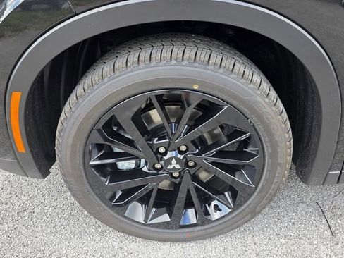 New 2025 Mitsubishi Outlander SEL Black Edition AWD/4WD image 5