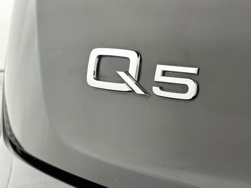 Used 2023 Audi Q5 2.0T Premium w/ Convenience Package AWD/4WD image 10