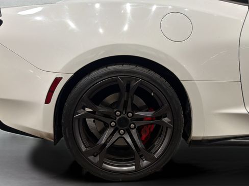 Used 2018 Chevrolet Camaro SS image 35