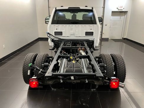 New 2026 Ford F550 4x4 Regular Cab Super Duty image 5