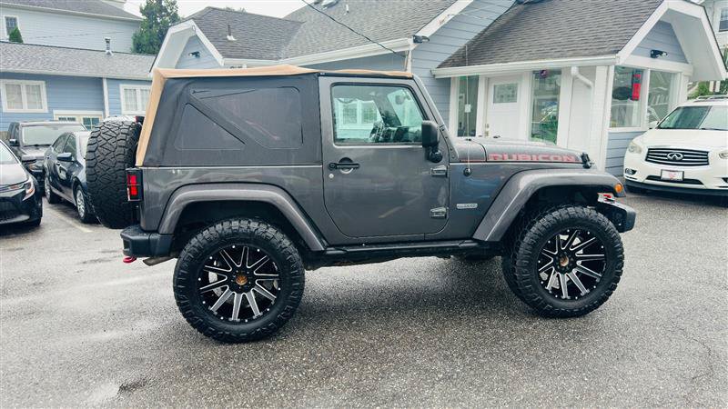 Used 2018 Jeep Wrangler Rubicon AWD/4WD image 7