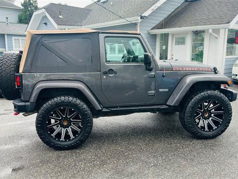 Used 2018 Jeep Wrangler Rubicon AWD/4WD image 7