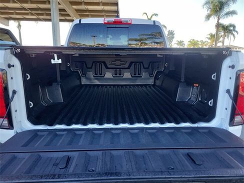 Used 2023 Chevrolet Colorado Z71 w/ Z71 Convenience Package 2 image 28