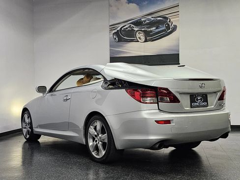 Used 2011 Lexus IS 250C RWD image 29