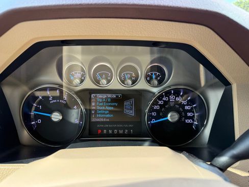 Used 2013 Ford F250 King Ranch w/ King Ranch w/Chrome Pkg AWD/4WD image 28